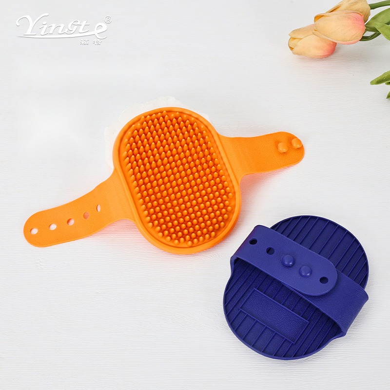 Pet Bath Brush Dog Cat Bath Gloves Multifunctional Table Leg Scratching Comb Massage Brush - Image 2