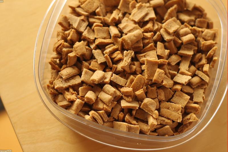Dog Treats to Avoid: The Ingredients and Chews Vets Warn About Most